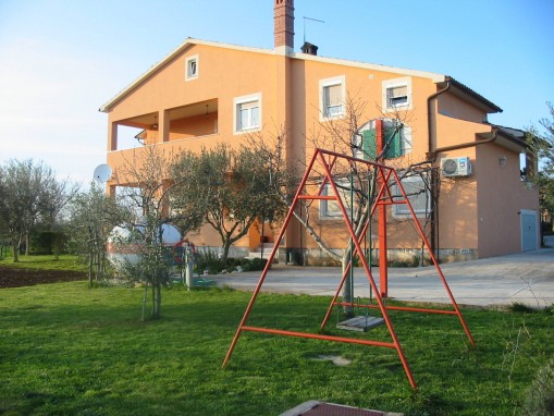   - Oleander apartments Pula