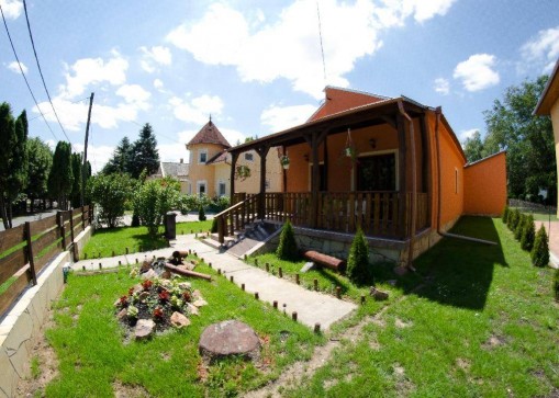   - Villa Orsolya Luxus Apartmanház Zalakaros