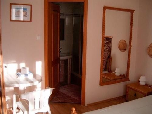   - Zsuzsanna Apartman Hévíz